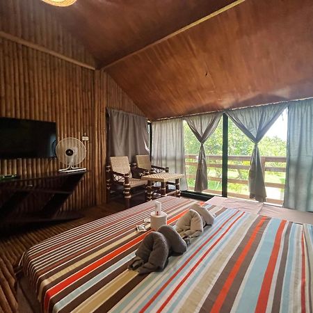 Vistapaloma Beach Resort Odiong ภายนอก รูปภาพ