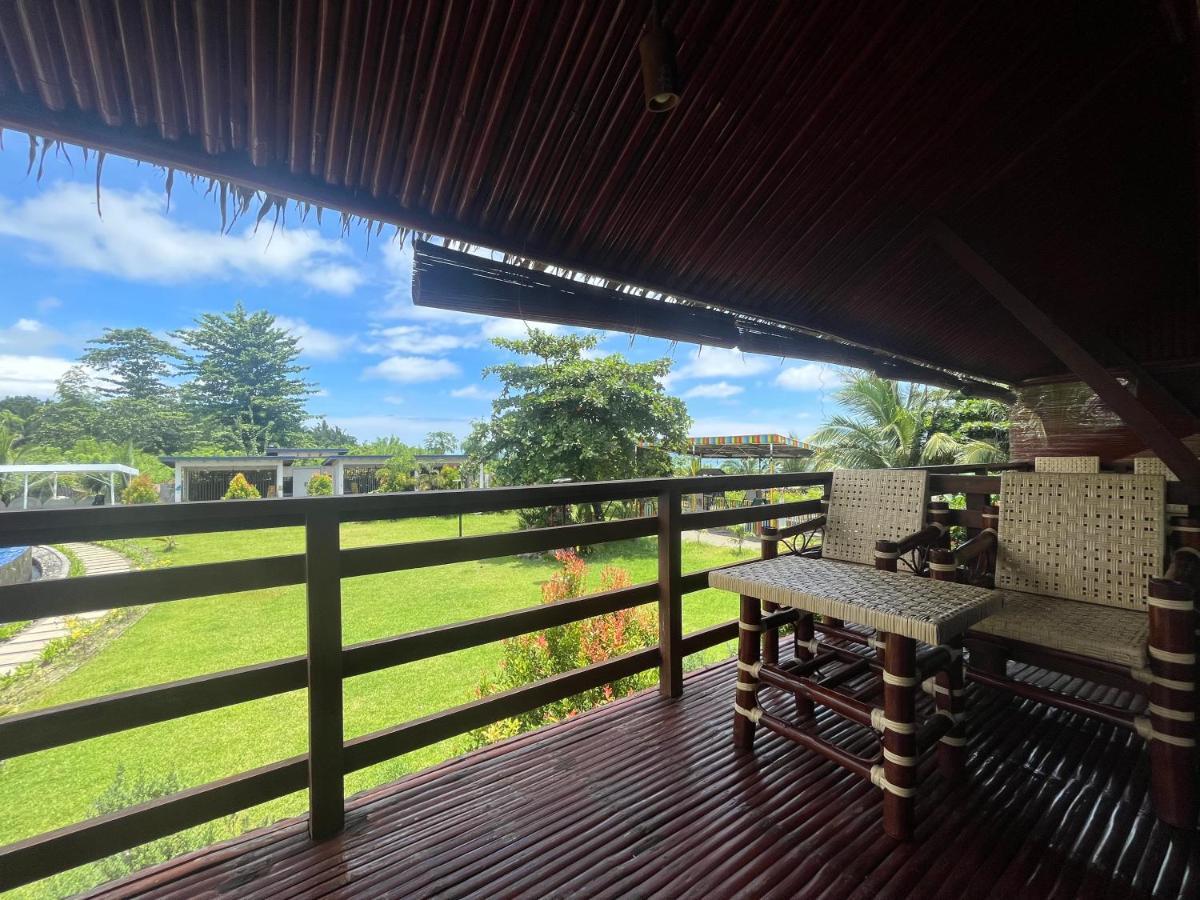 Vistapaloma Beach Resort Odiong ภายนอก รูปภาพ