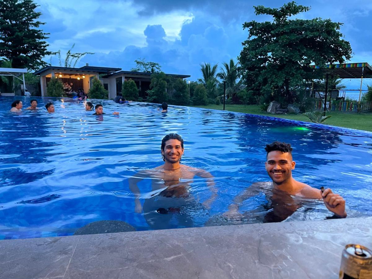 Vistapaloma Beach Resort Odiong ภายนอก รูปภาพ