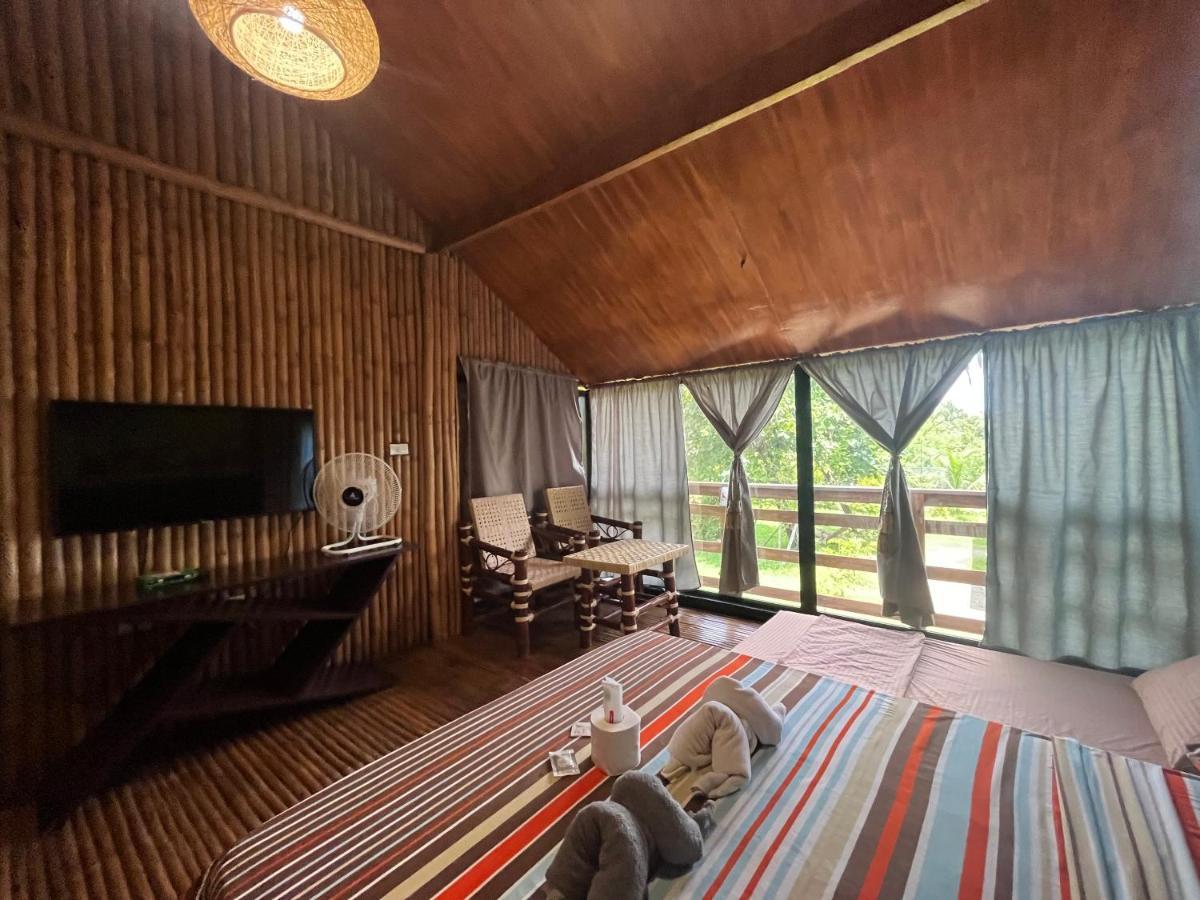 Vistapaloma Beach Resort Odiong ภายนอก รูปภาพ