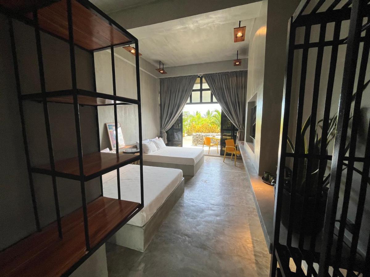Vistapaloma Beach Resort Odiong ภายนอก รูปภาพ