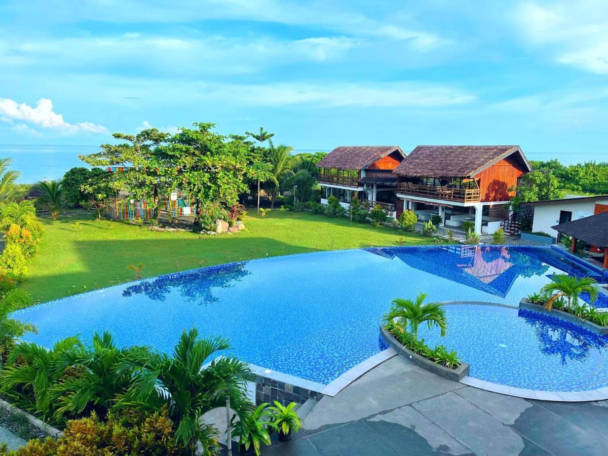 Vistapaloma Beach Resort Odiong ภายนอก รูปภาพ