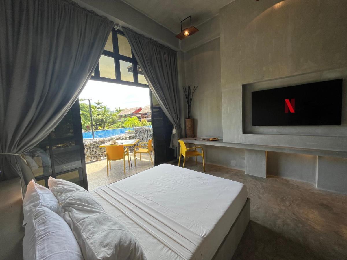 Vistapaloma Beach Resort Odiong ภายนอก รูปภาพ