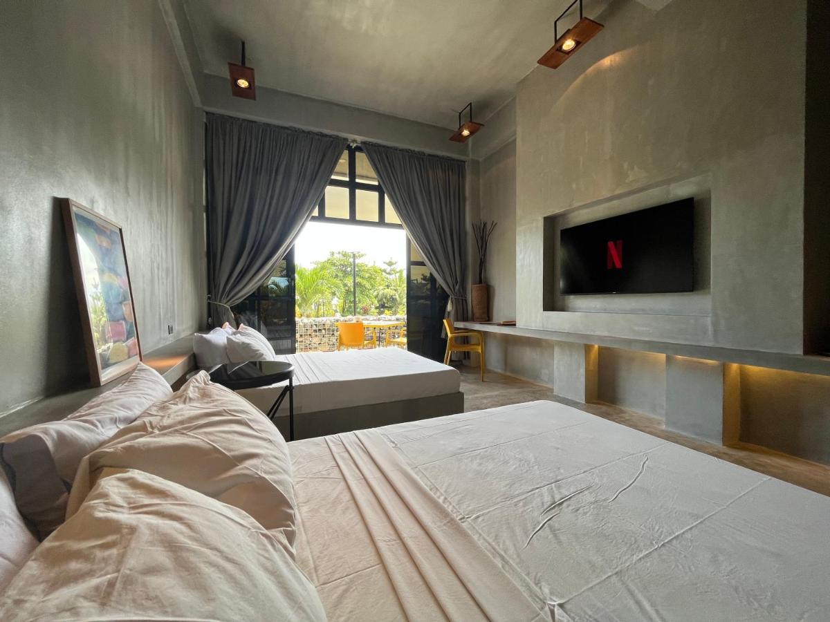 Vistapaloma Beach Resort Odiong ภายนอก รูปภาพ