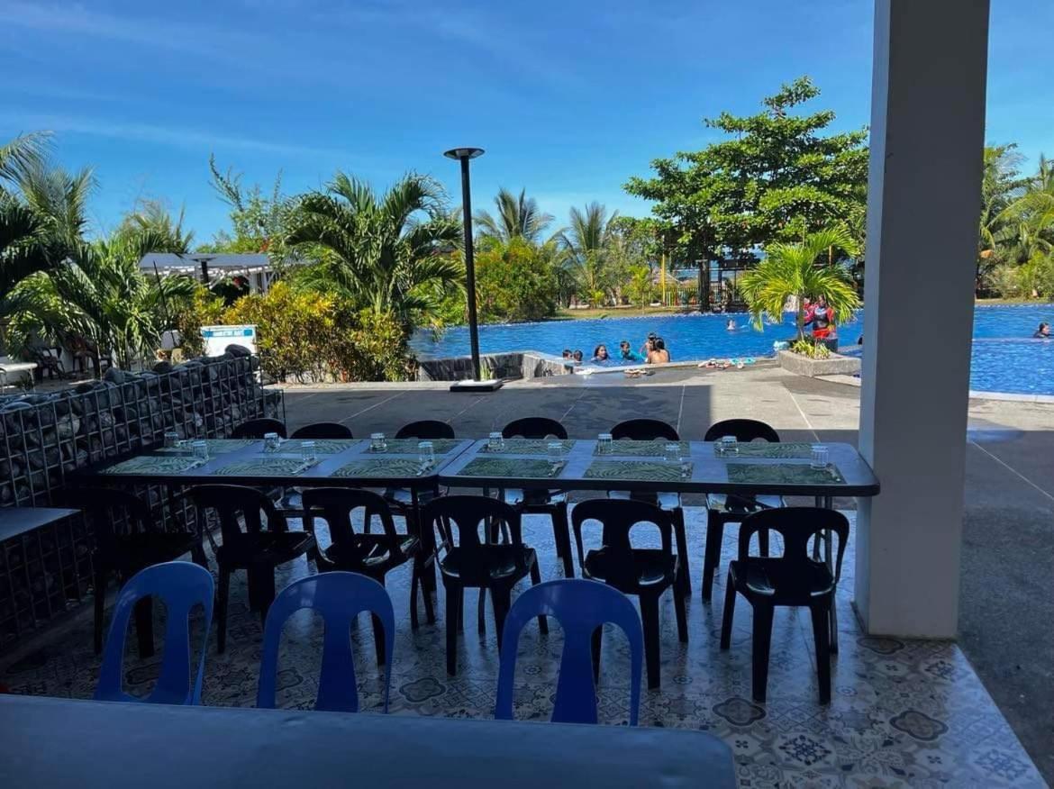 Vistapaloma Beach Resort Odiong ภายนอก รูปภาพ